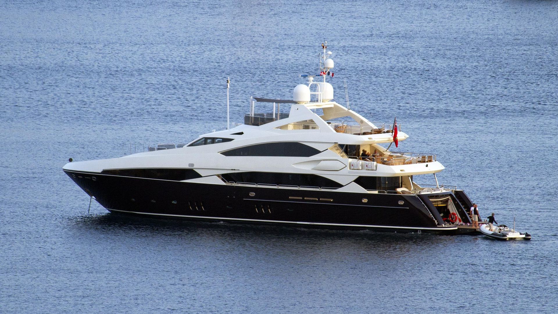 SULLIVAN'S ISLAND yacht (Sunseeker, 36.88m, 2009) Boat International